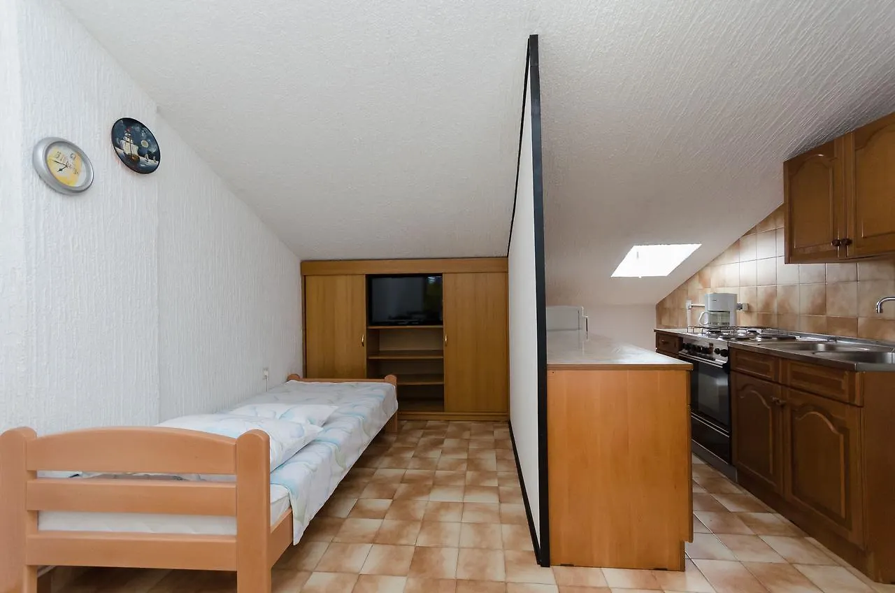 Apartments Dragutin Medulin
