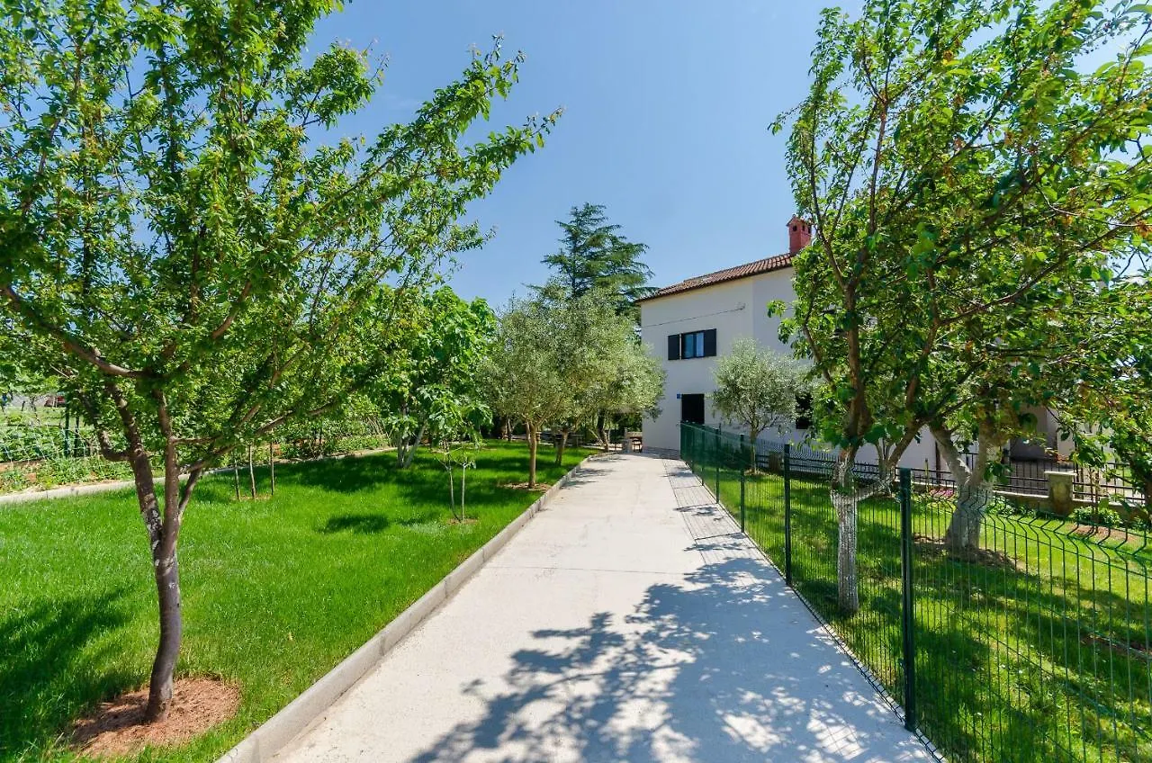 Apartments Dragutin Medulin Kroatien